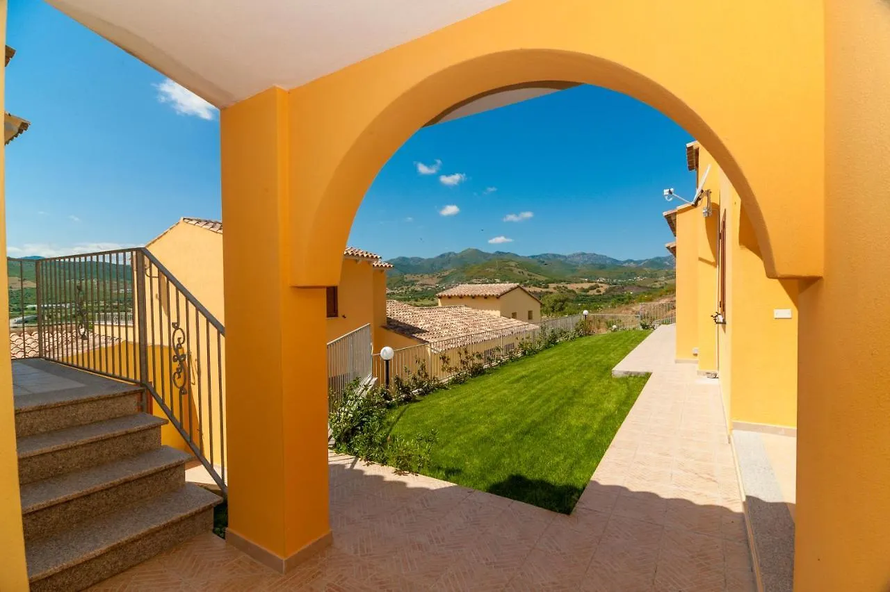 Corte Di Gallura ブドーニ イタリア